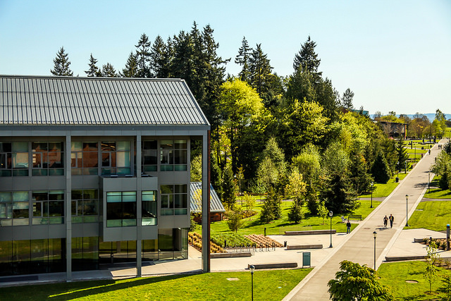 WSU Vancouver Engineering and Computer Science building as seen from the north along with the main campus walkway